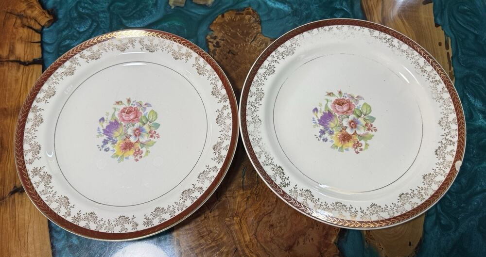 Two Stetson 10" Dinner Plates Warranted 22K Gold Rim